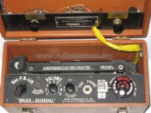 Walkie-Recordall, from radiomuseum.org